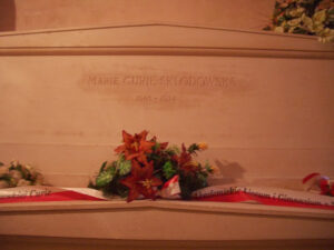 2008年12月15日キュリー夫妻の墓参りで湯浅先生が読んだ詩